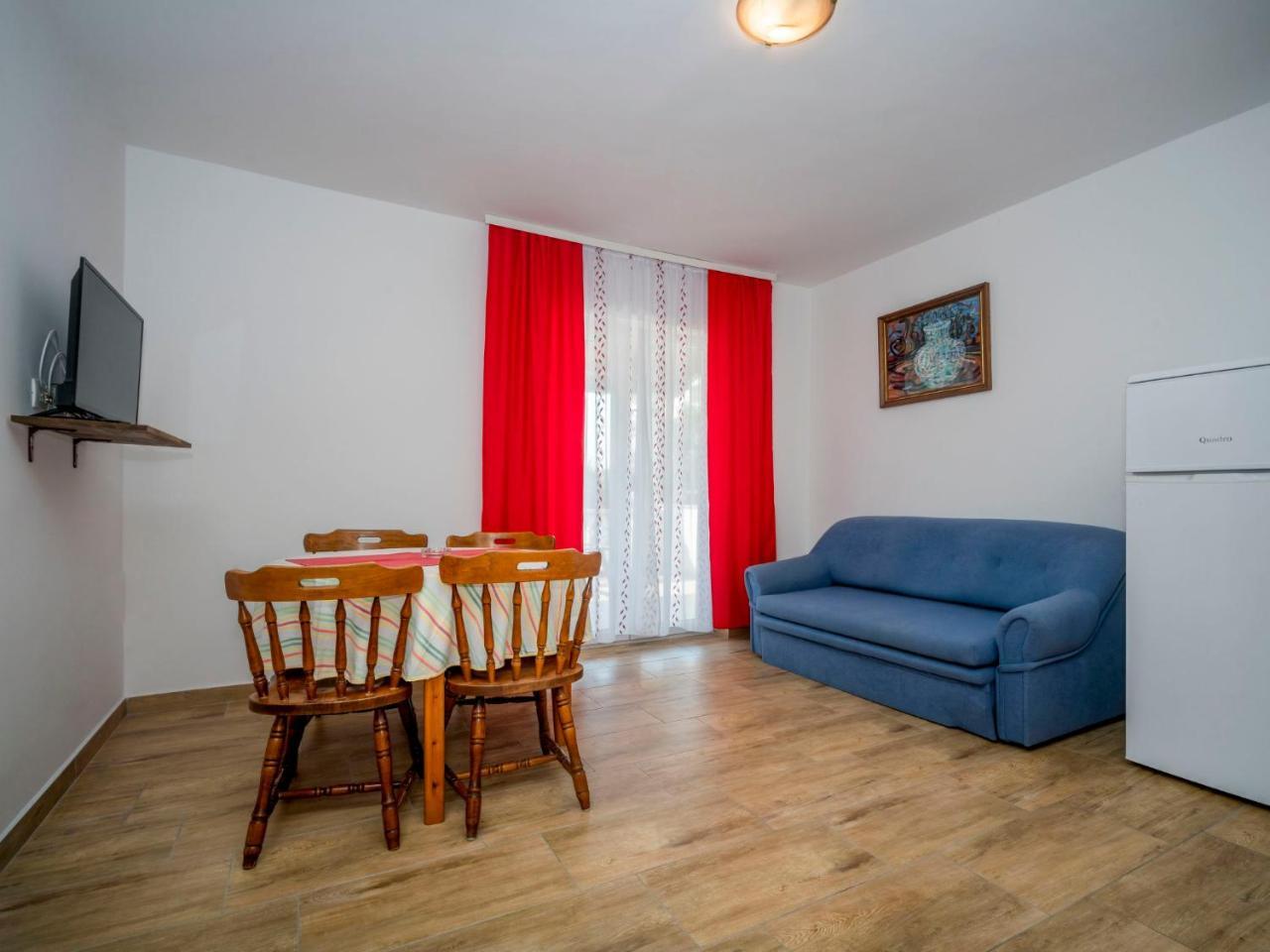 Apartment Hilde Red-8 By Interhome Medolino Esterno foto